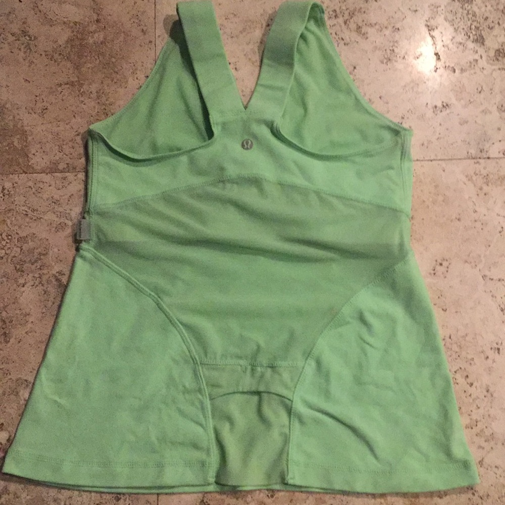 Lululemon tank top